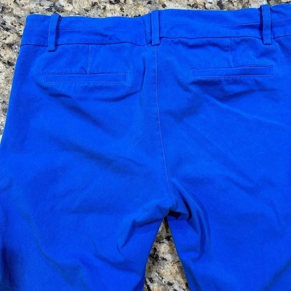 Lillly Pulitzer Azaela button tab flat front crop pants. Size 12. - Picture 2 of 5